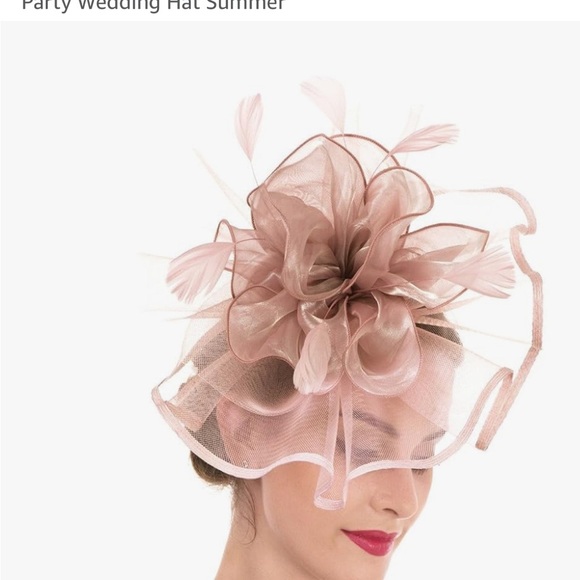 Elegant Pink Fascinator Hat - Picture 2 of 7